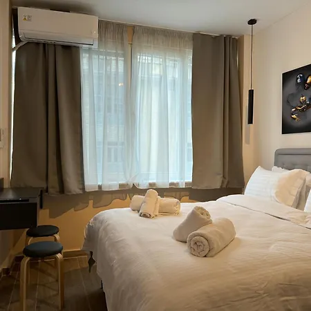 Private Mini Suite-netflix *